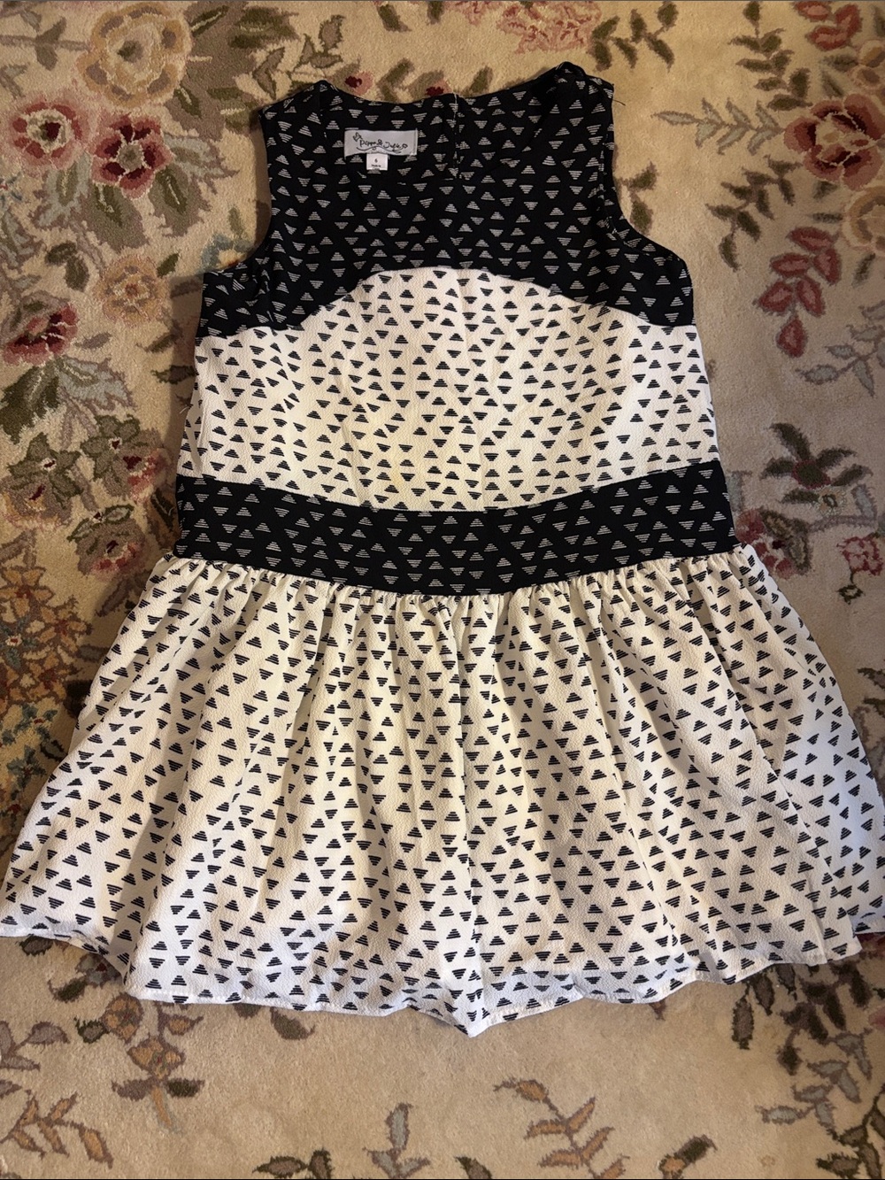 Pippa & Julie Black and White Triangle Print Sleeveless Dress